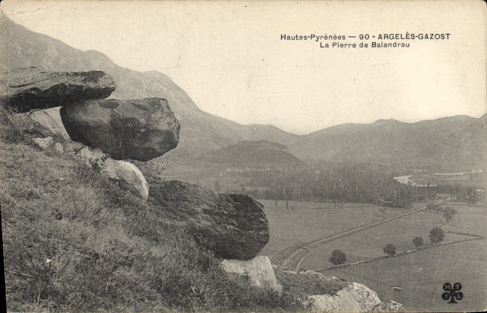 CPA Hautes Pyrenees Argeles Gazost La Pierre de Balandrau 
