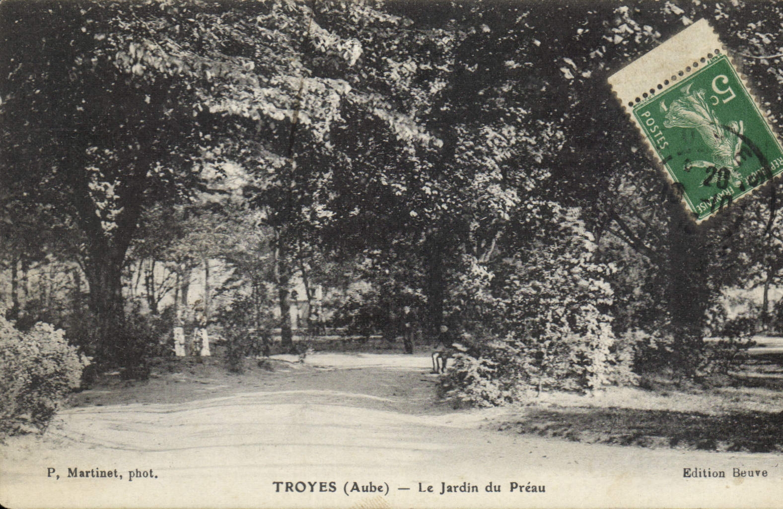 Troyes (Aube) — Le Jardin du Préau — Edition Beuve