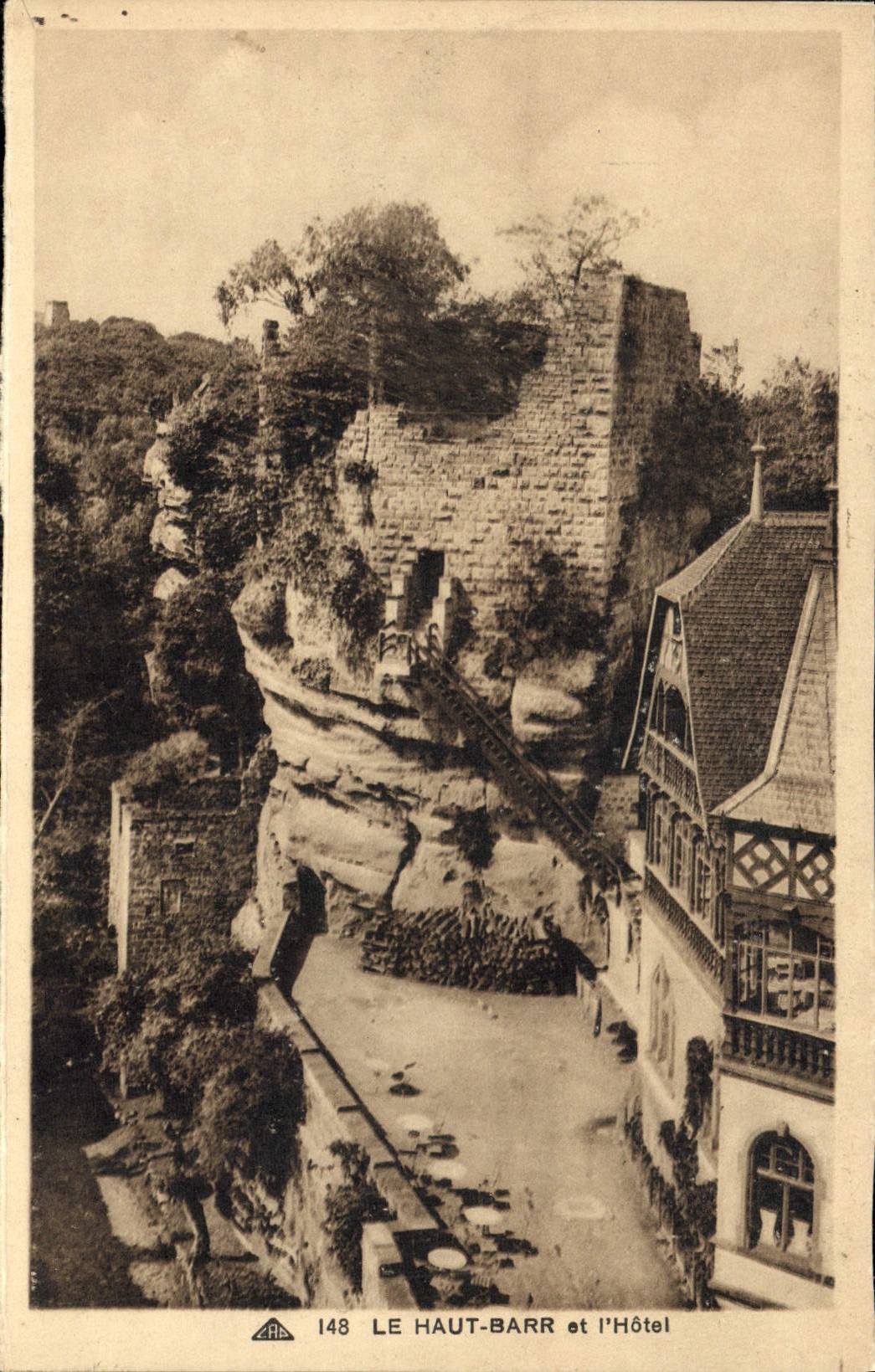 CPA Le Haut Barr et l'Hotel 