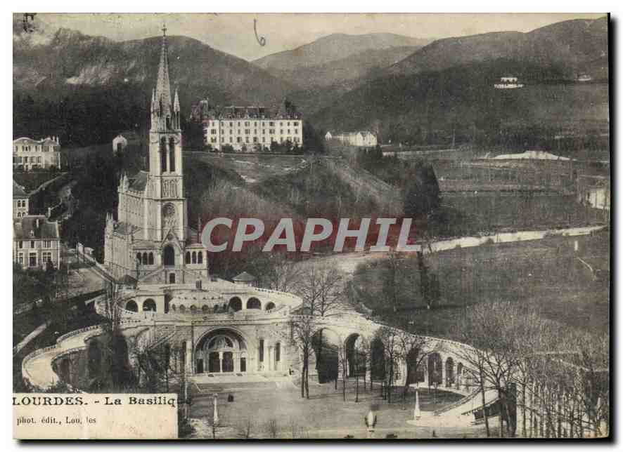 CPA Lourdes La Basilique 