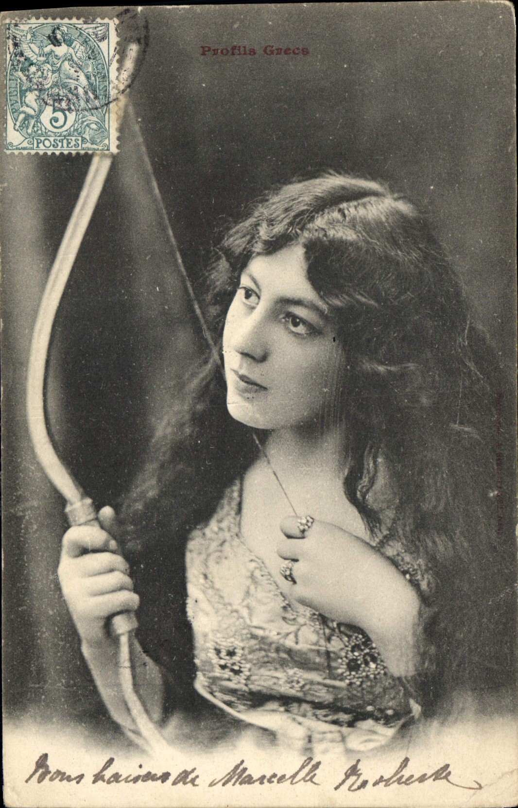 CPA Femme Arc Profils grecs