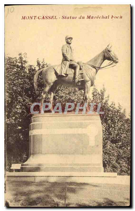 CPA Mont Cassel Statue du Marechat Foch 