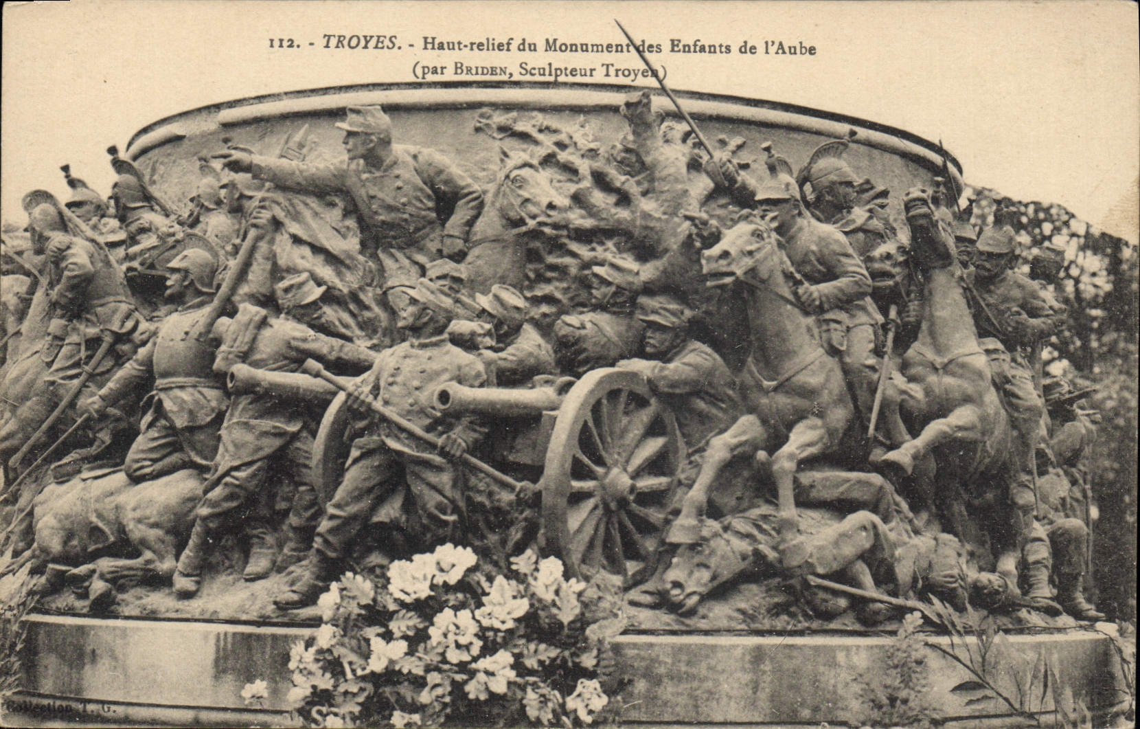 Troyes - Haut-relief du Monument des Enfants de l'Aube (par Briden, Sculpteur Troyen)