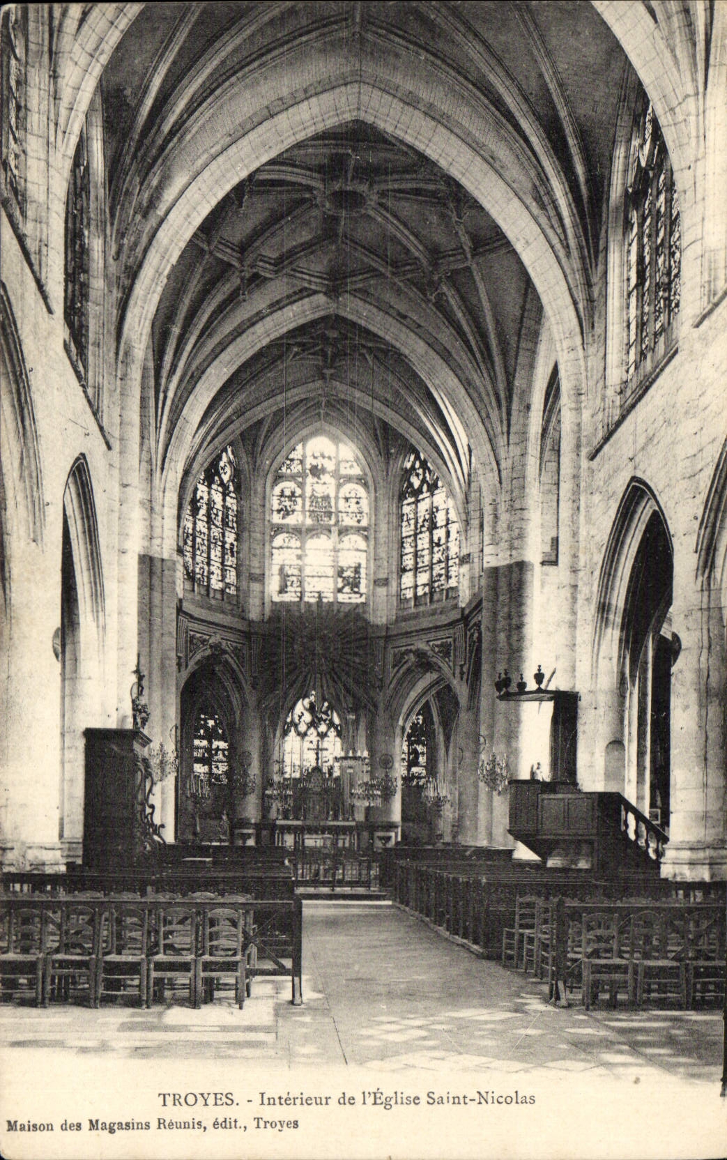 Troyes - Intérieur de l'Église Saint-Nicolas — Maison des Magasins Réunis, édit., Troyes