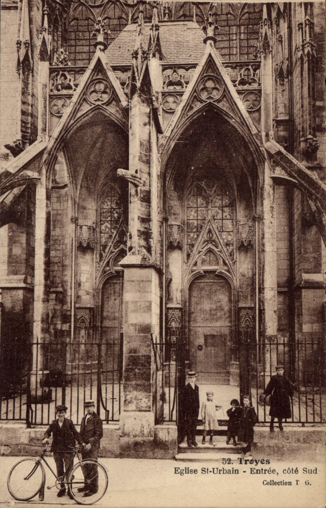 Église Saint-Urbain - Entrée, côté Sud - Troyes