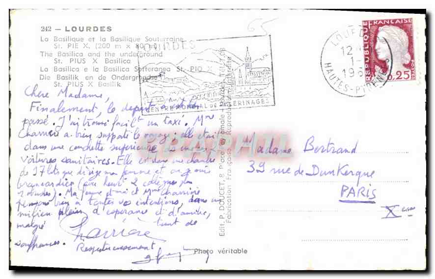 CPA Lourdes La Basilique et la Basilique Souterraine St Pie X  — Verso