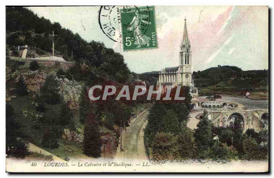 CPA Lourdes Le Calvaire et la Basilique 