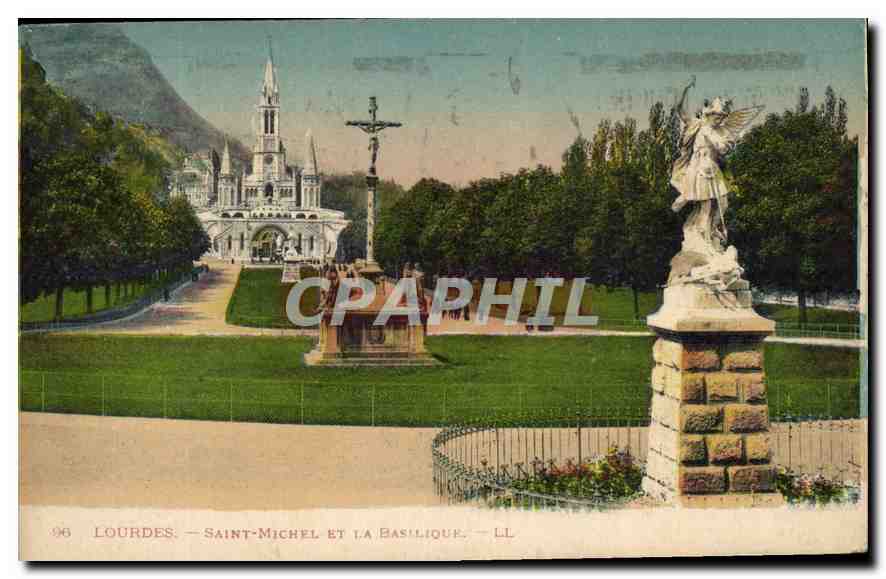 CPA Lourdes Saint Michel et la Basilique 