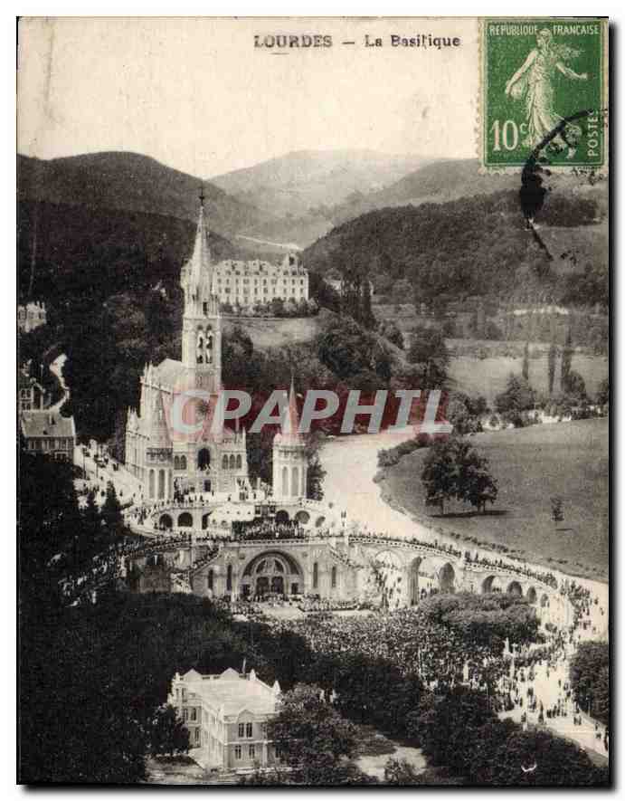 CPA Lourdes La Basilique 