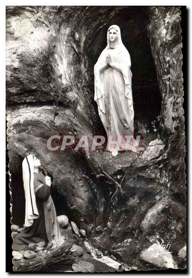 CPA Lourdes HP Apparition de la Tres Sainte Vierge a Bernadette Soubirous 