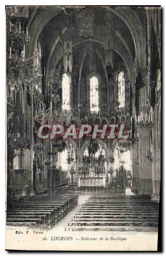CPA Lourdes Interieur de la Basilique 