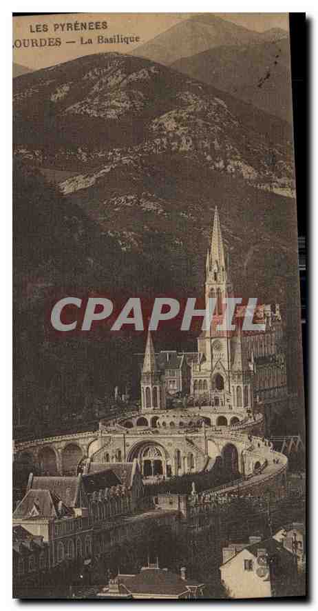 CPA Lourdes La Basilique 