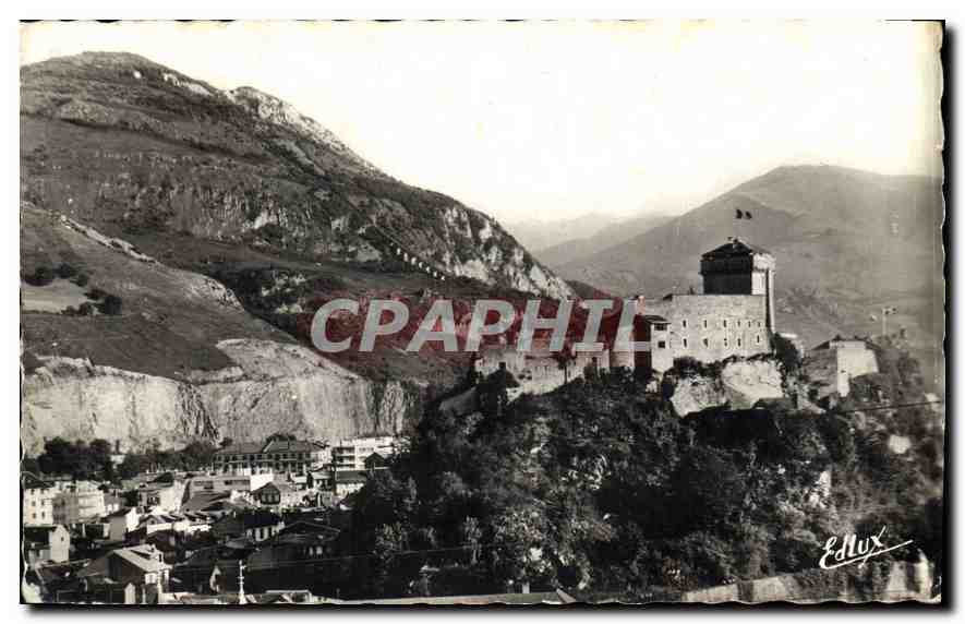 CPA Lourdes Le Chateau Fort et le Pic du Jer 