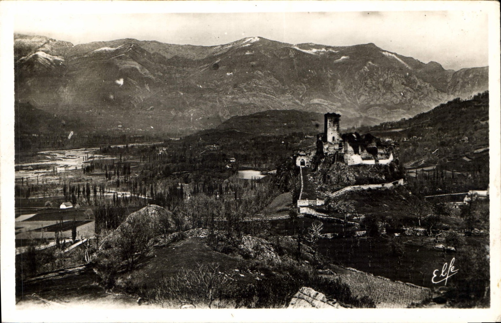 Château de Beaucens — Les Hautes Pyrénées — Éditeur : Labouche Frères