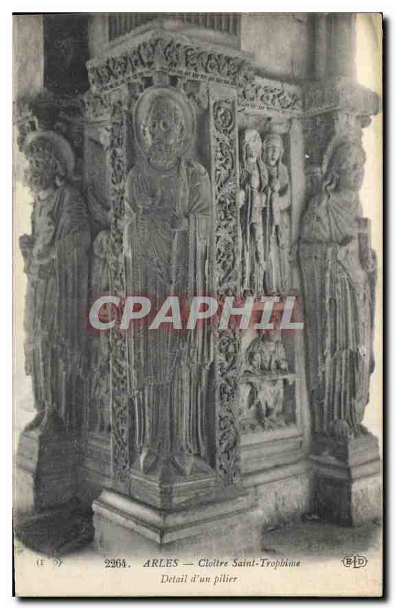 CPA Arles Cloitre Saint Trophime detail d'un pilier 