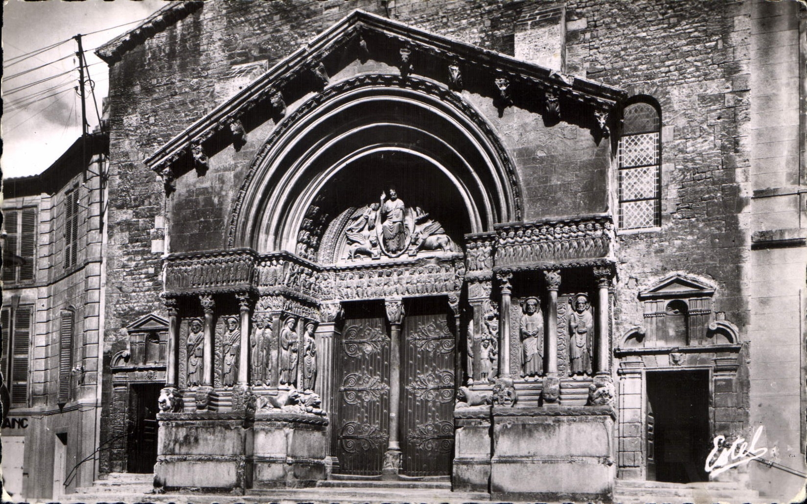 Portail de la Cathédrale Saint-Trophime — Arles — Éditeur Etel, n°4882