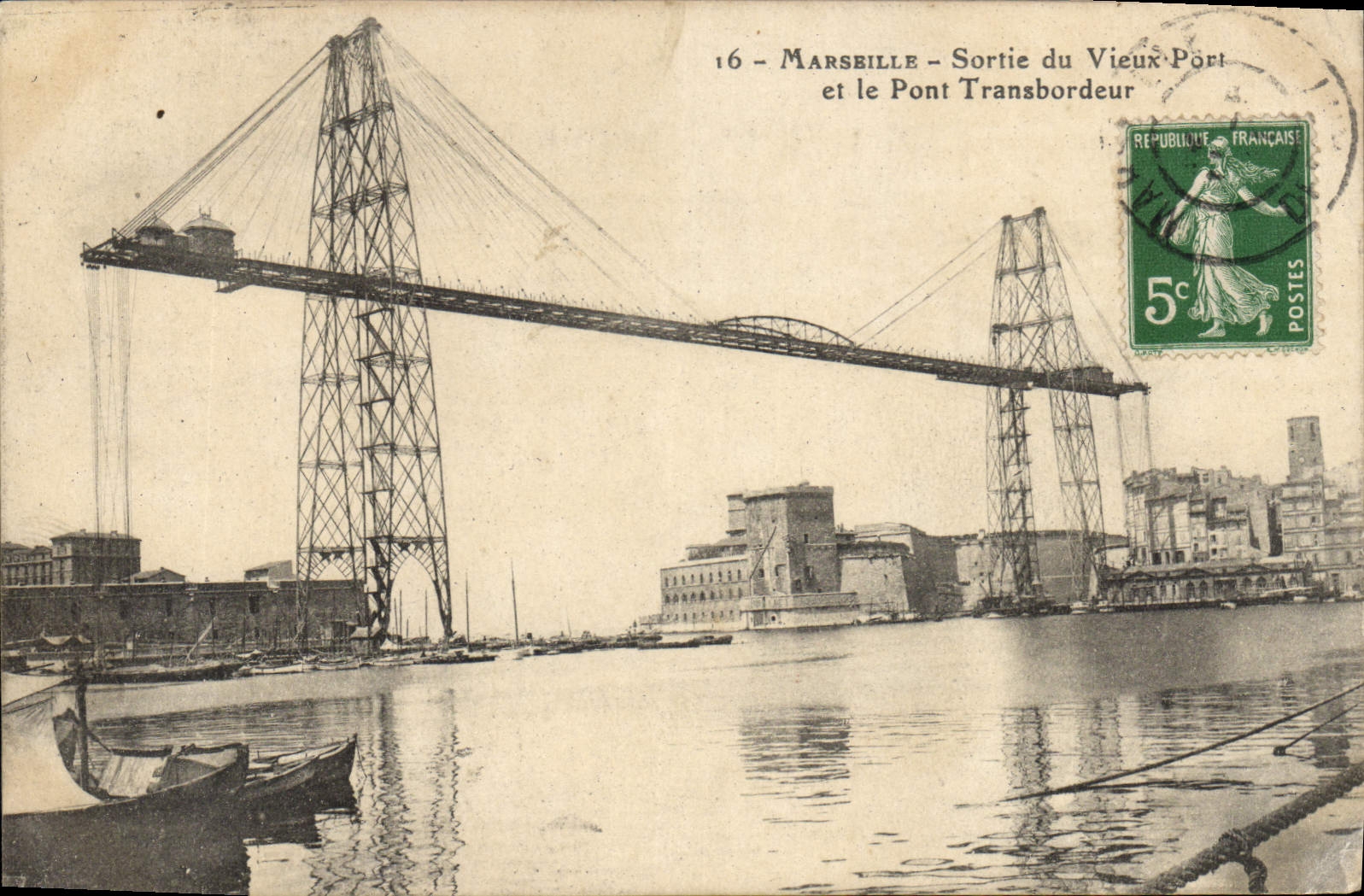 Marseille - Sortie du Vieux Port et le Pont Transbordeur — éditeur inconnu, n° 16