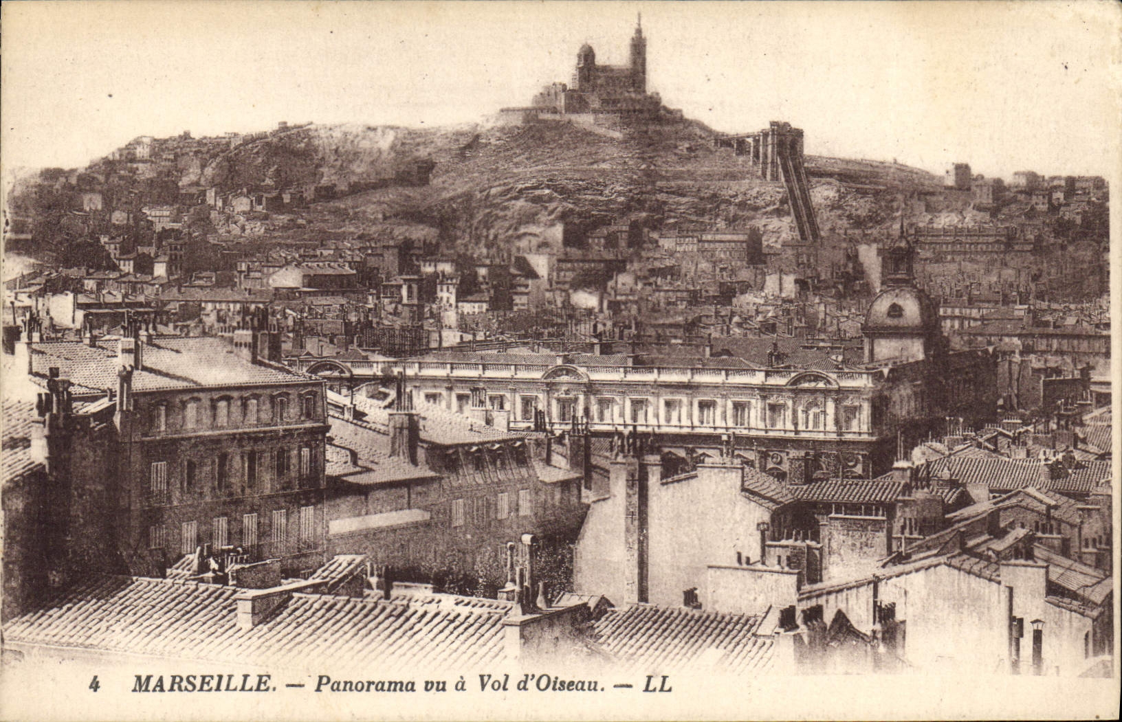 CPA Marseille Panorama vu a Vol d'Oiseau 