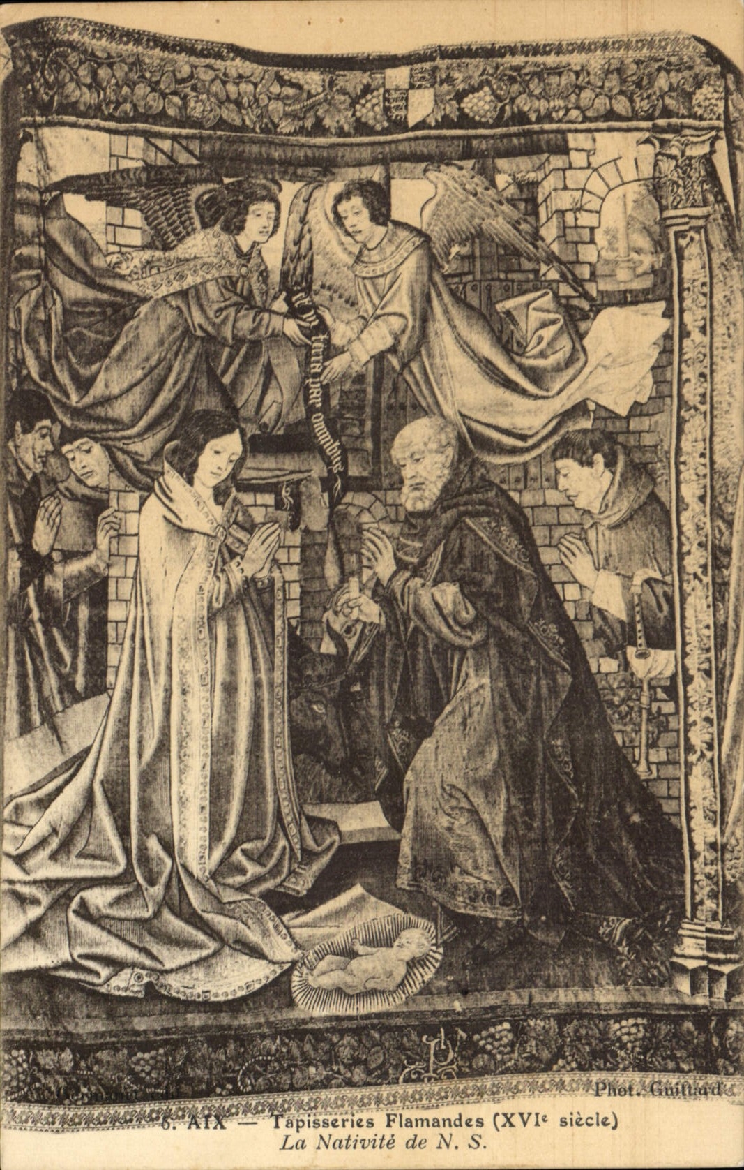 Aix — Tapisseries Flamandes (XVIe siècle) — La Nativité de N. S. — Phot. Guiltbad