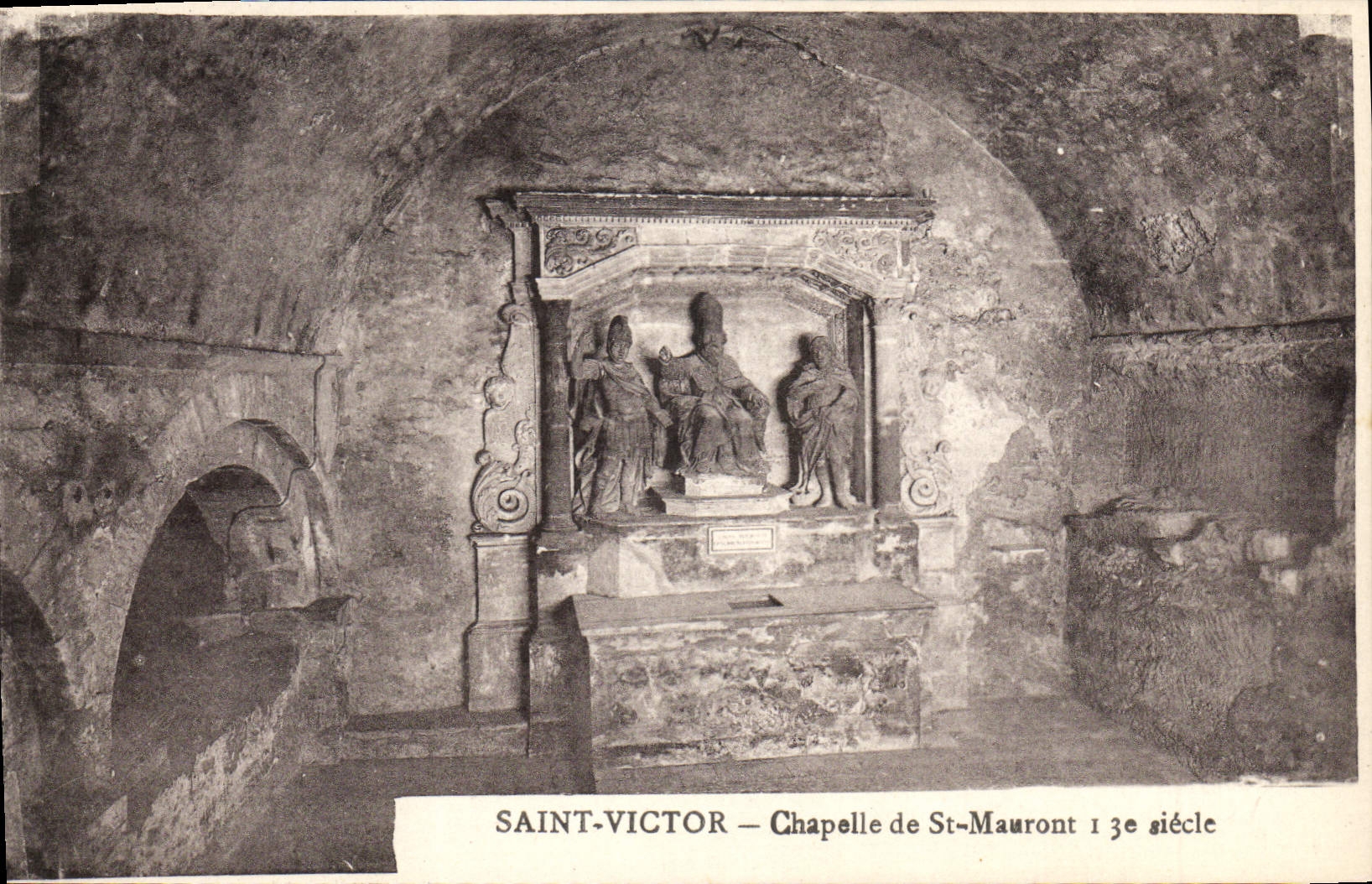 CPA Saint Victor Chapelle de St Mauront 13e siecle 