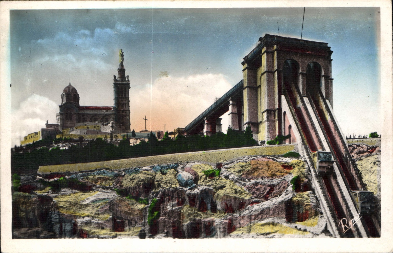 CPA Marseille Ascenseur de Notre Dame de la Garde 