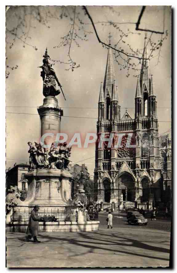Place Saint-Vincent-de-Paul — Église Saint-Vincent-de-Paul et Monument des Mobiles — Société Éditions de la Libération, Marseille