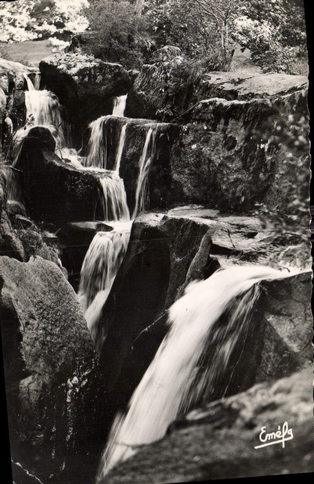 Cascade des Jarreaux — entre Peyrat-le-Château et Royère — éditée par Mothe frères, Aubusson