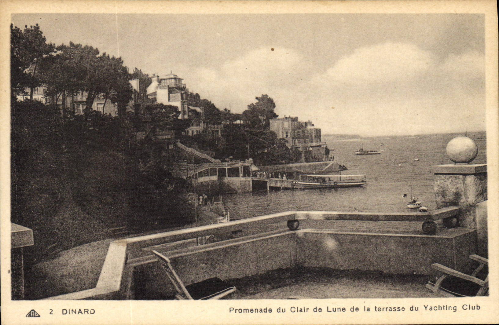 Dinard — Promenade du Clair de Lune de la terrasse du Yachting Club — CPAHIL