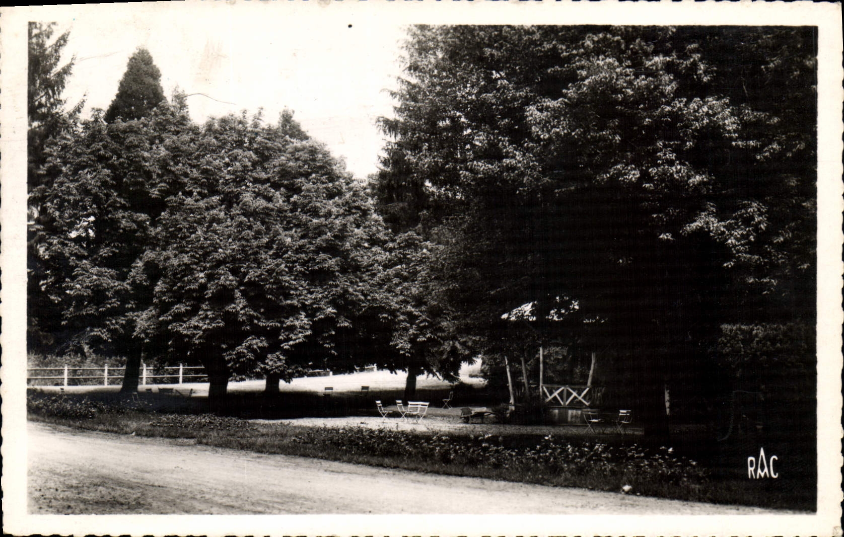 Le Jardin Anglais — Établissement Thermal d'Evaux-les-Bains — Édition Vancon