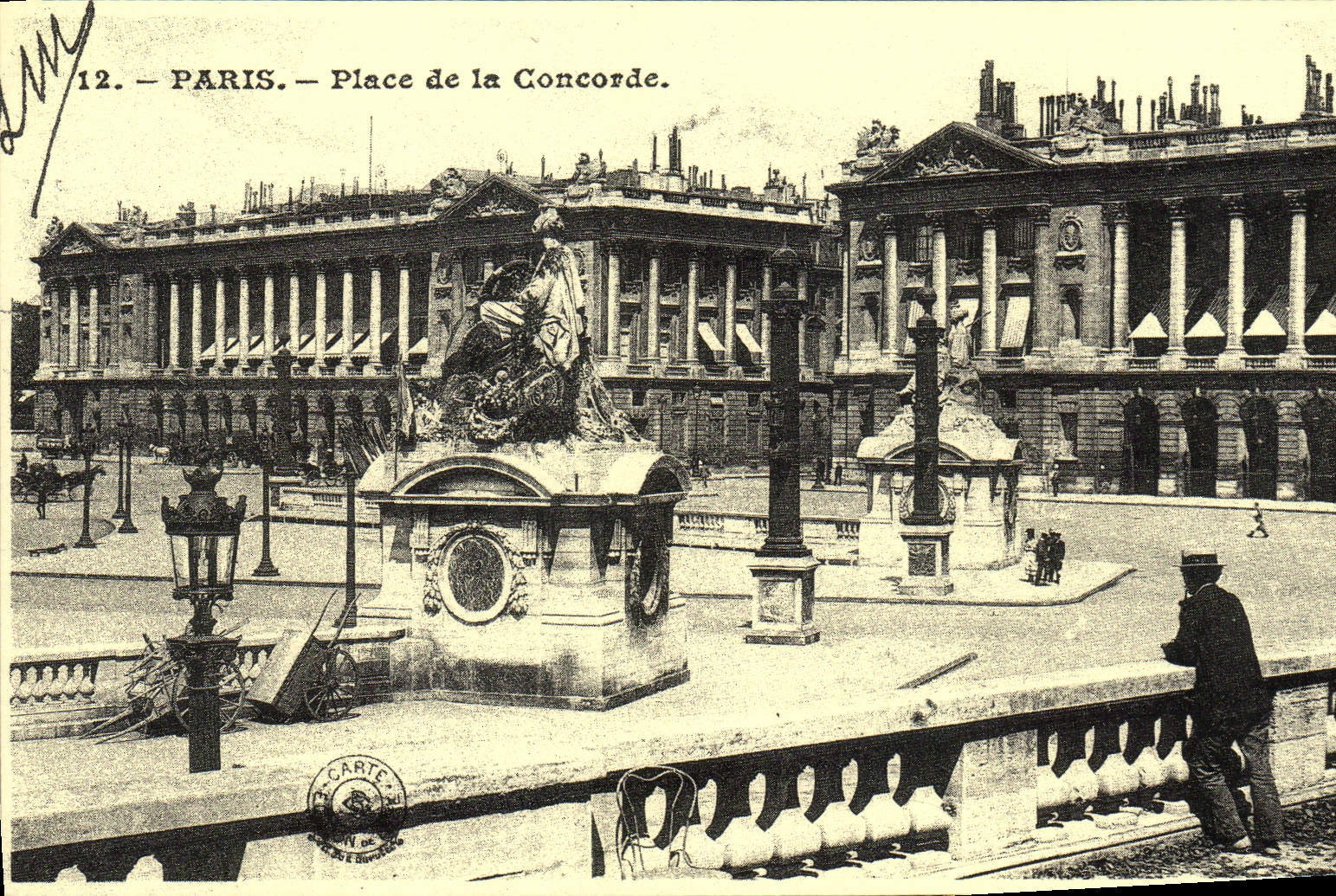 Place de la Concorde — Paris — Carte postale n°12, éditée par D.R. Coll. Spiral