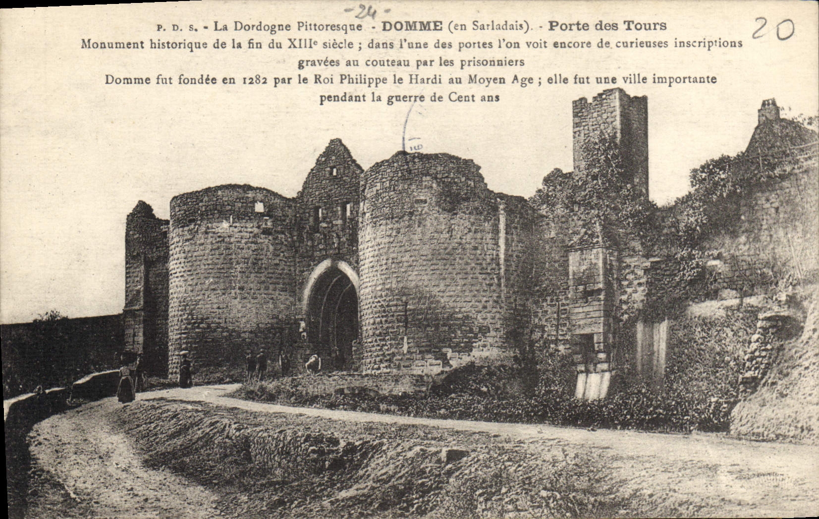 CPA La Dordogne Pittoresque Domme Porte des Tours 