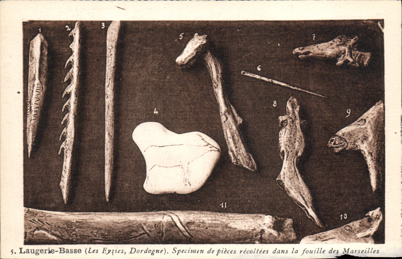 Laugerie-Basse (Les Eyries, Dordogne) — spécimens de pièces récoltées dans la fouille des Marseilles — Phototypie-Hélo François, Limoges