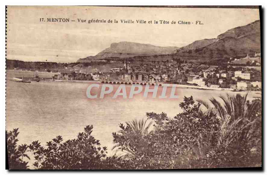 CPA Menton vue generale de la Vieille Ville et la Tete de Chien 