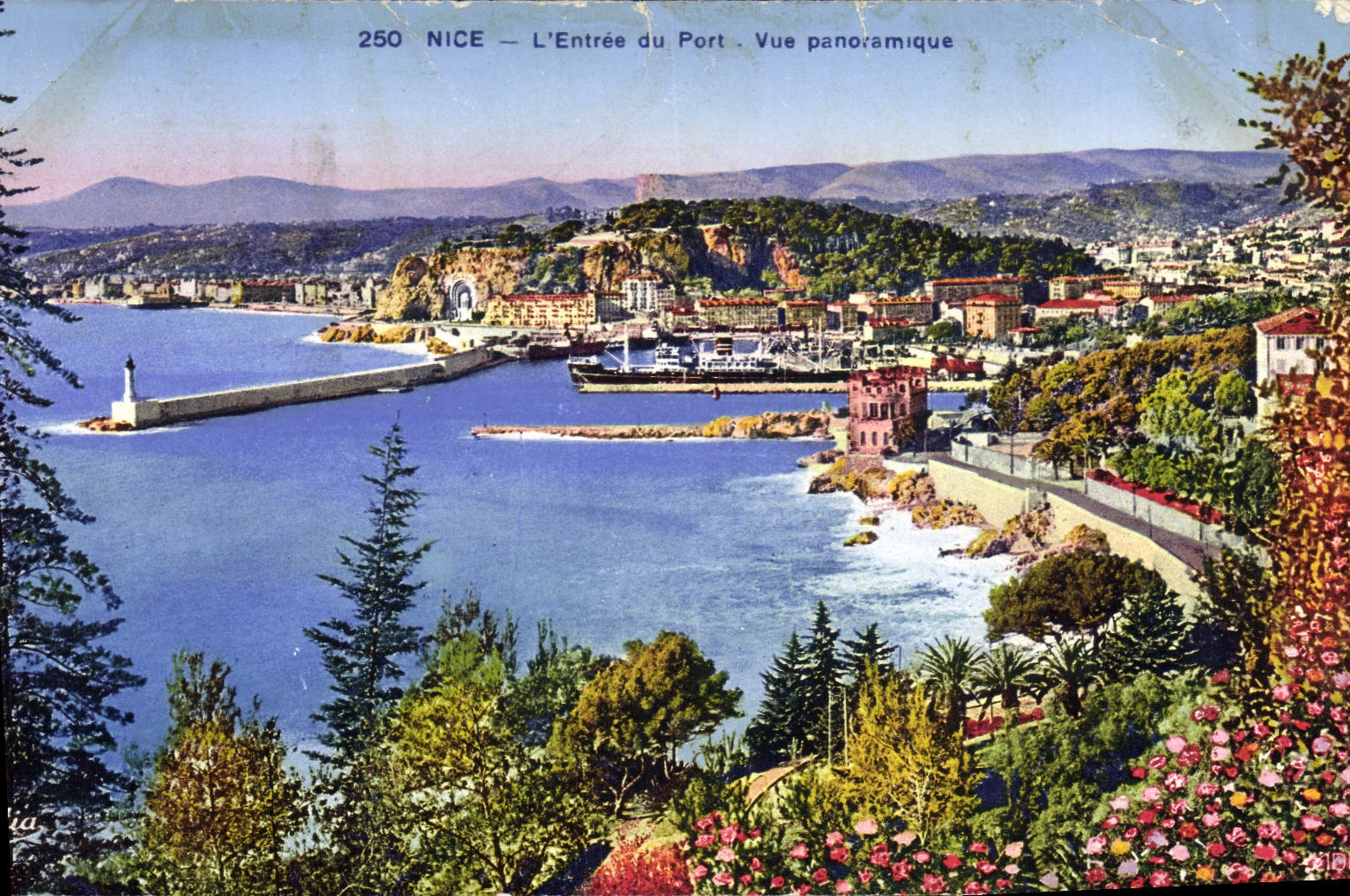 CPA Nice L'Entree du Port vue panoramique 