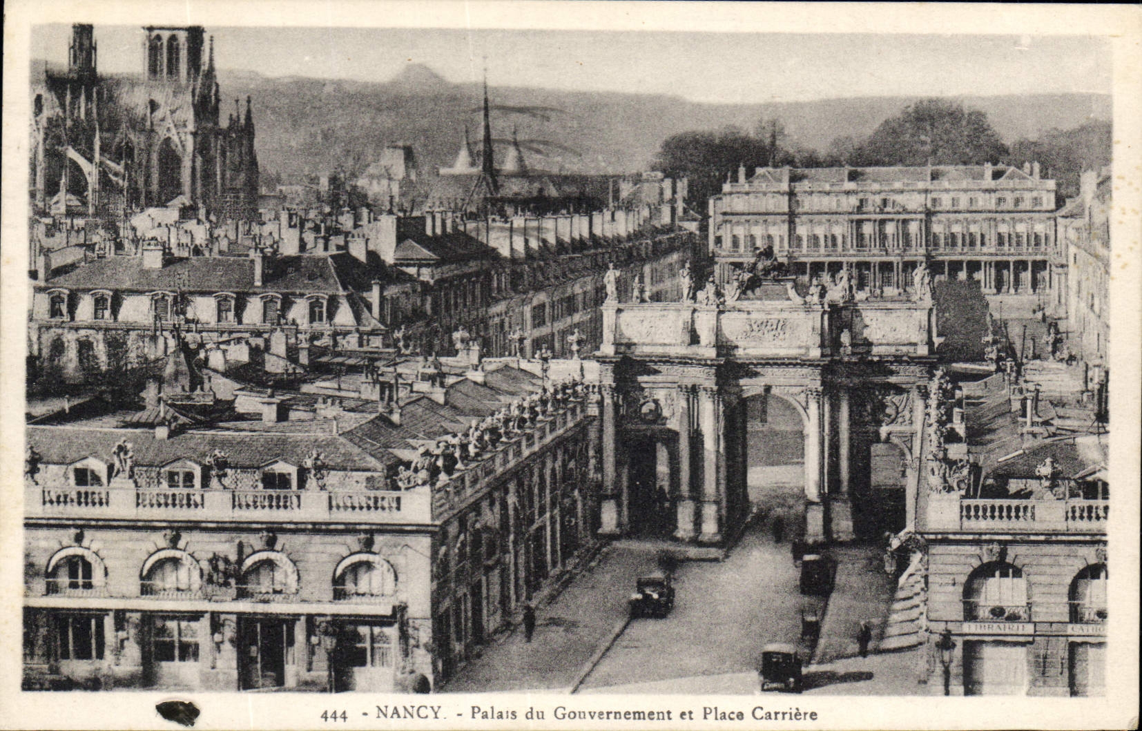 NANCY - Palais du Gouvernement et Place Carrière — Édition d'Art V. Reicher, n° 444
