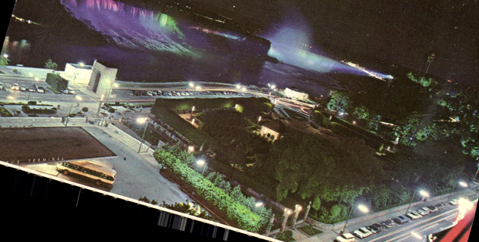 CPA Niagara Fallas Illuminated Niagara Falls Ontario Canada 