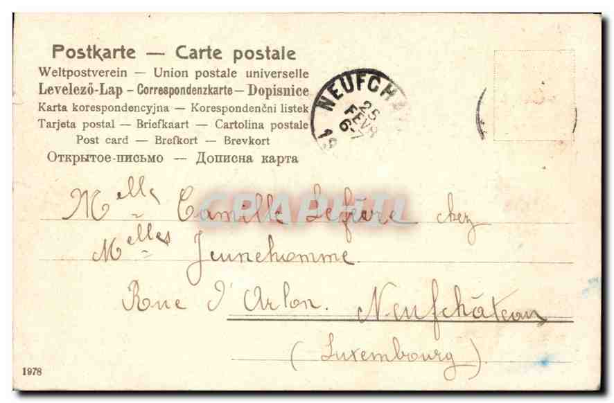 CPA Femme Biche Poupees — Verso