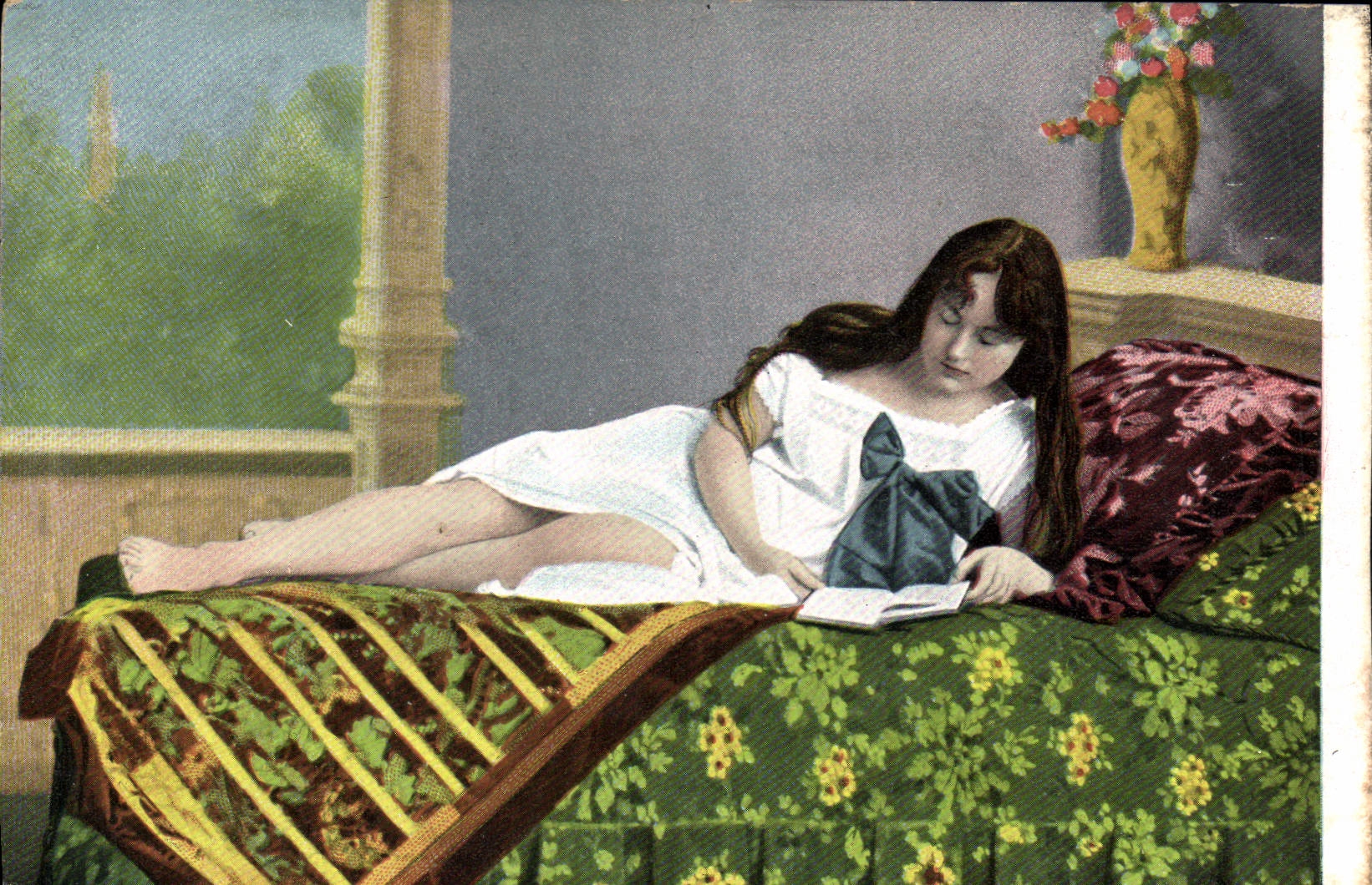 Jeune femme lisant un livre — sur un balcon — éditeur Graphique, série 154