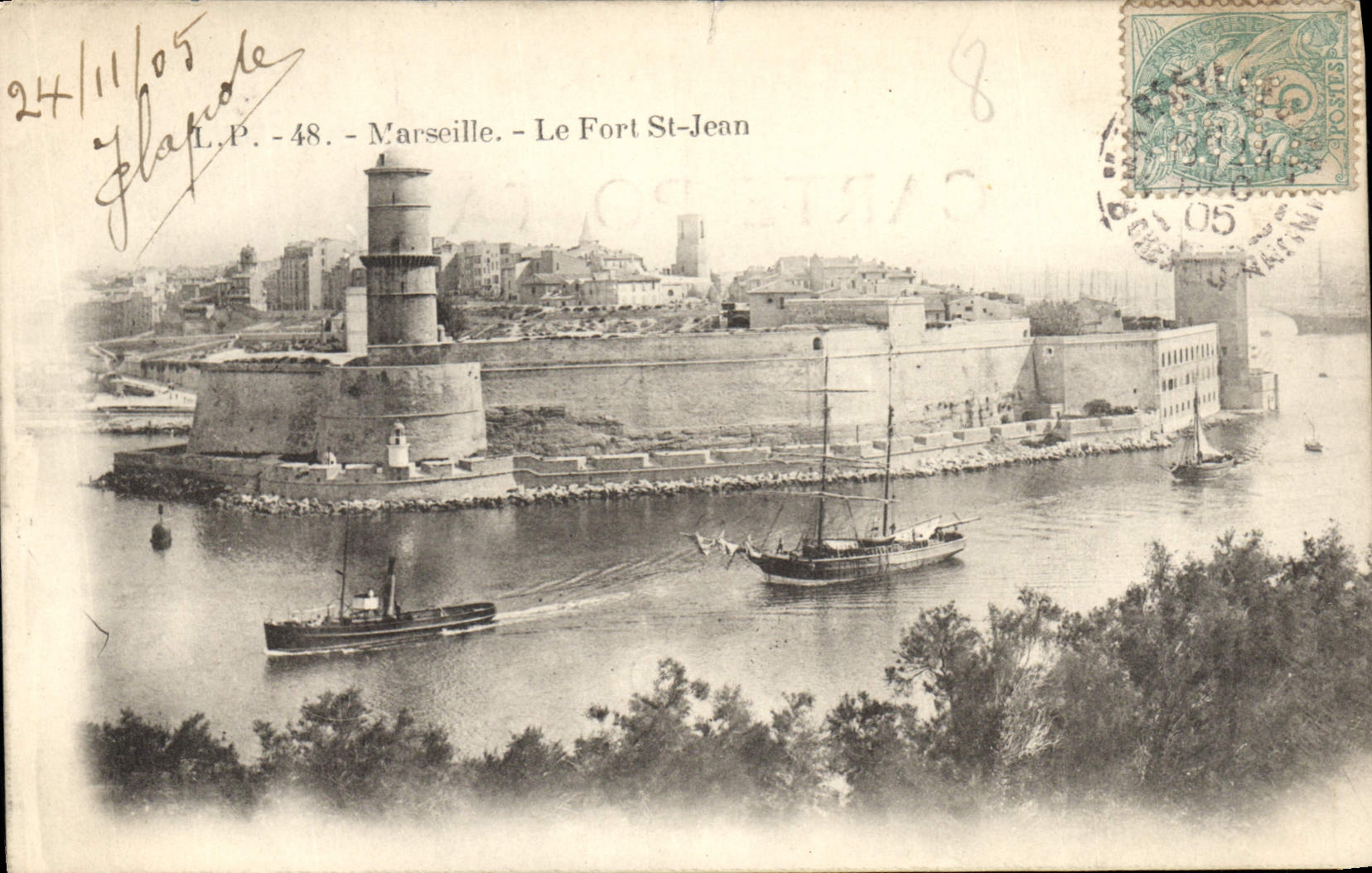 Marseille - Le Fort St-Jean — vue du port avec fortifications et navires — éditeur L.P. n°48