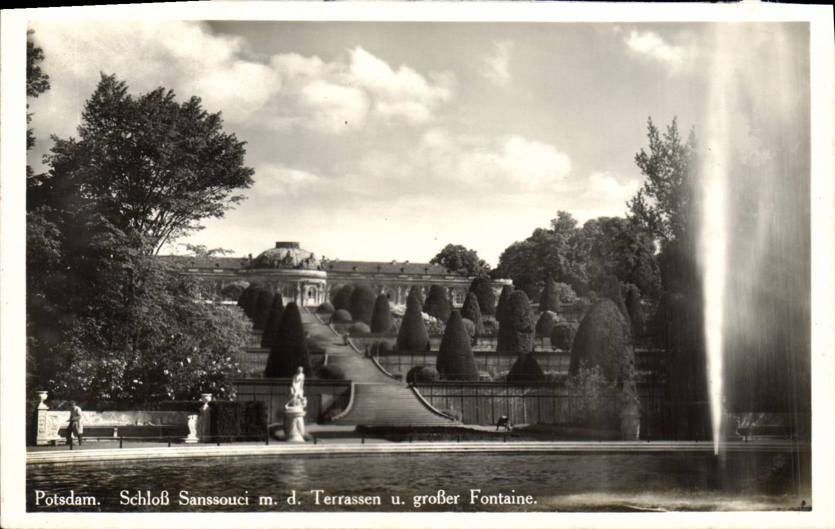 CPA Potsdam Schlob Sanssouci md Terrassen u grober Fontaine 
