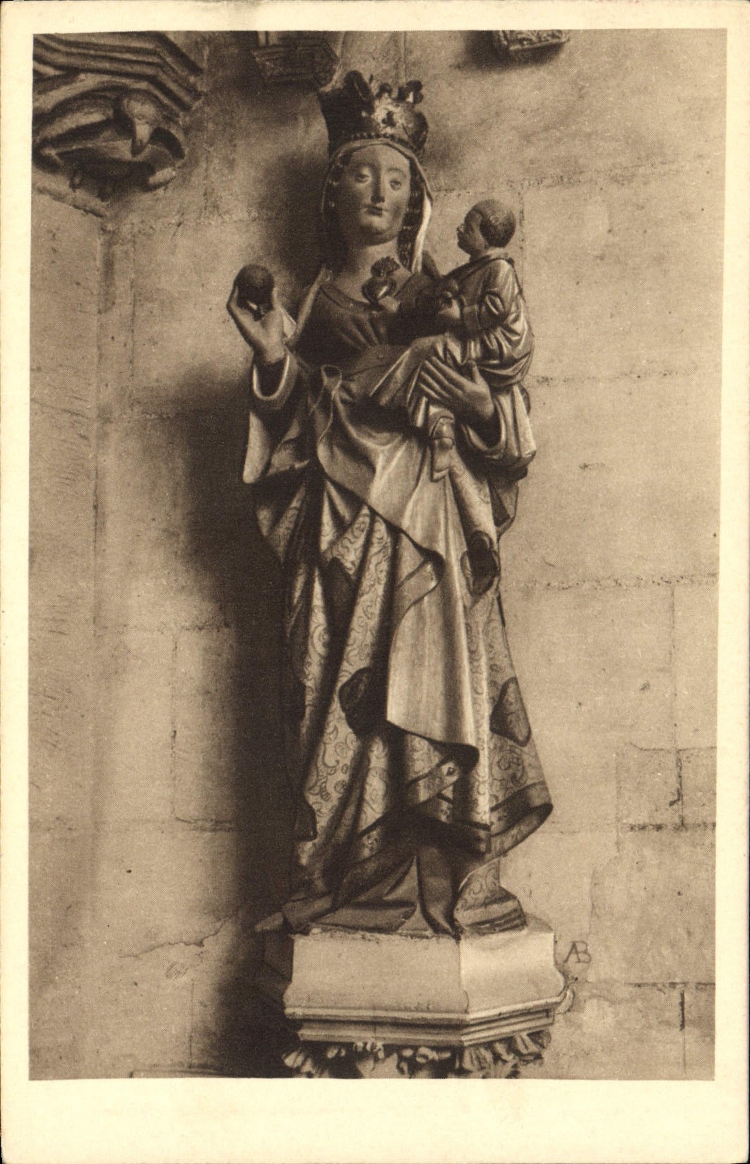 Vierge au fruit — Église Sainte-Madeleine — Édition des Amis de Verneuil