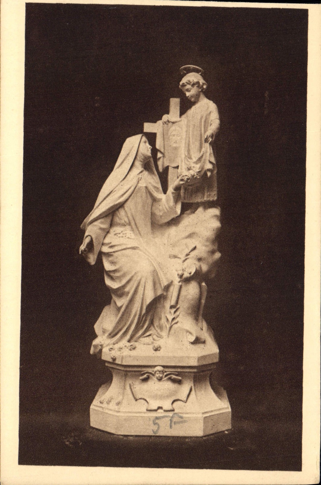 Statue de Sainte-Thérèse de l'Enfant-Jésus — aux Buissonnets — CPAPHIL