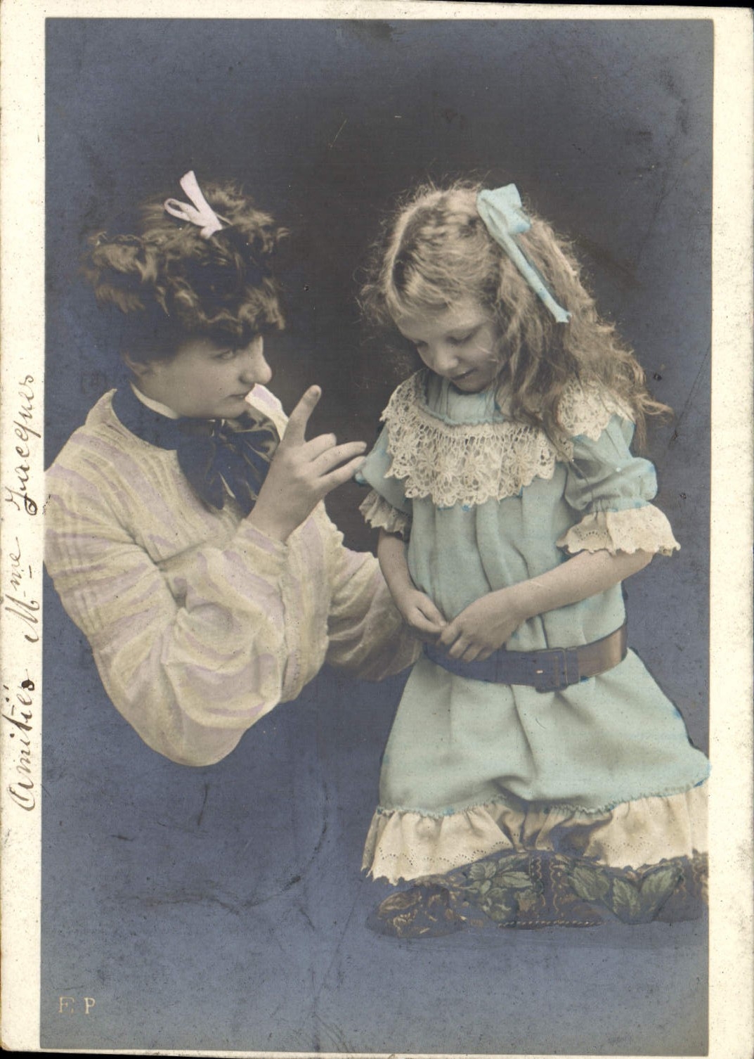 CPA Femme Enfant