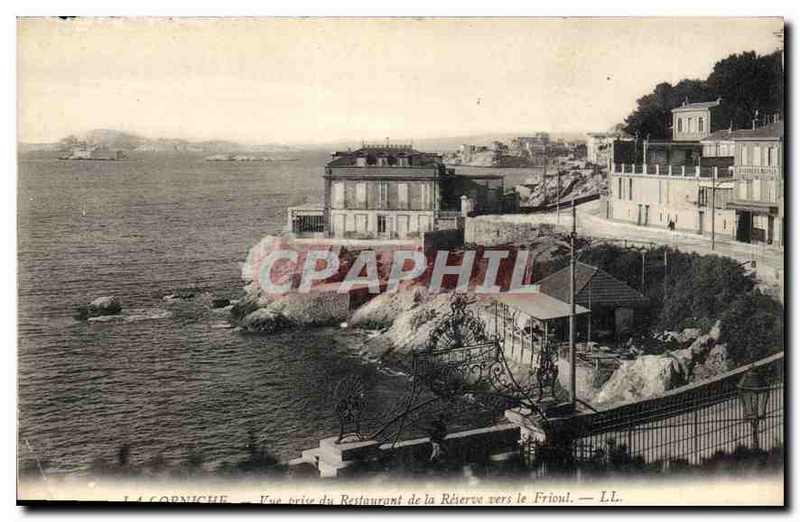 CPA La Corniche Vue prise du Restaurant de la Reserve vers le Frioul 
