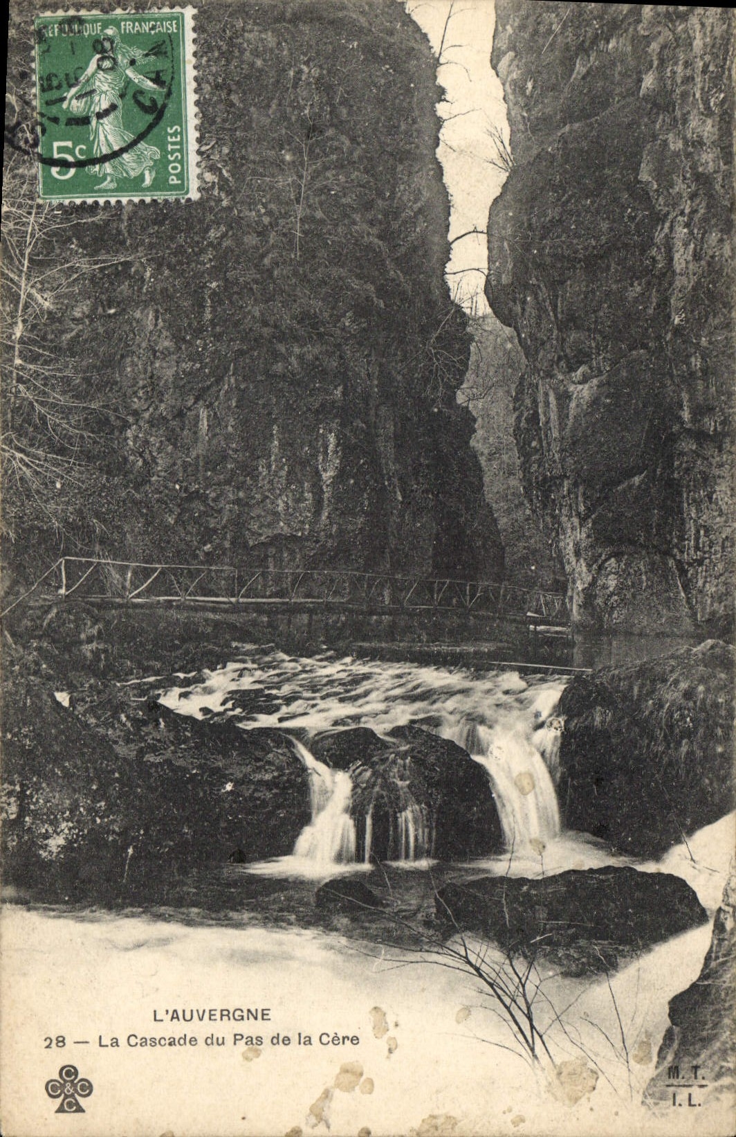 L'Auvergne — La Cascade du Pas de la Cère — M.T. I.L.