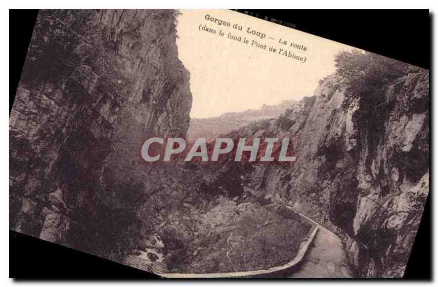 Gorges du Loup — La route (dans le fond le Pont de l'Abime)