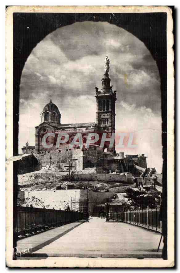 CPA Le Littoral Mediterraneen Marseille Basilique de N D de la Garde 