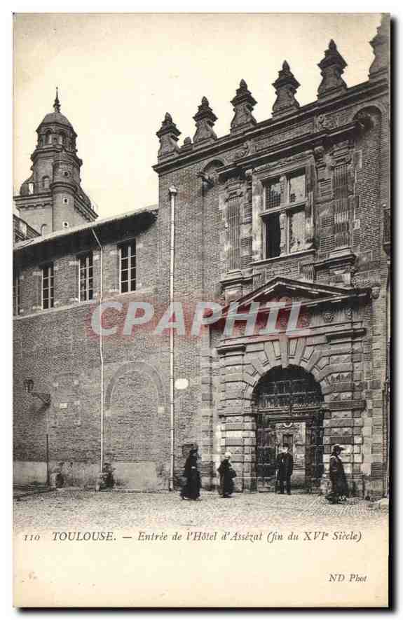 Toulouse — Entrée de l'Hôtel d'Assézat (fin du XVIe siècle) — ND Phot, n° 110