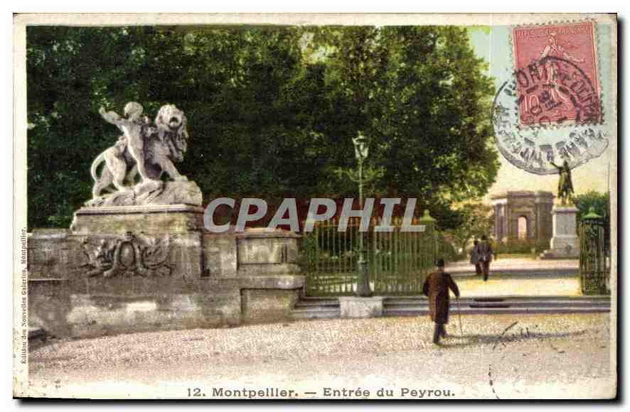 CPA Montpellier Entree du Peyrou Lion