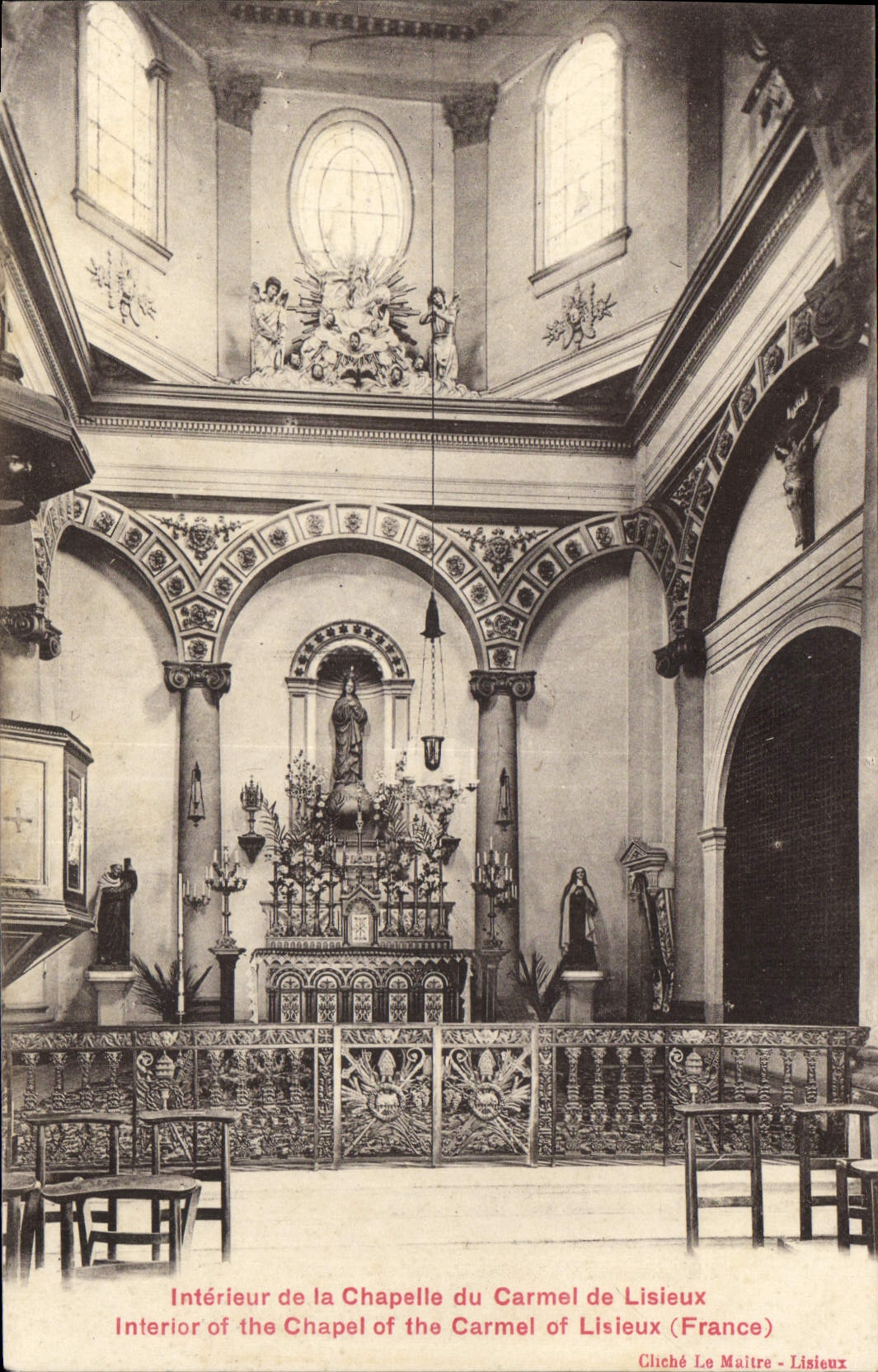 CPA Interieur de la Chapelle du Carmel de Lisieux 